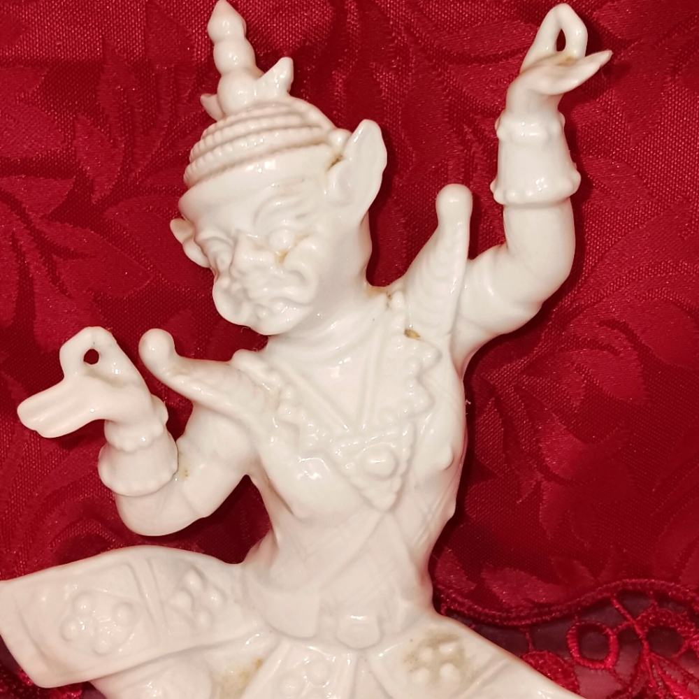 Vintage Japan Fine Porcelain Sculpture